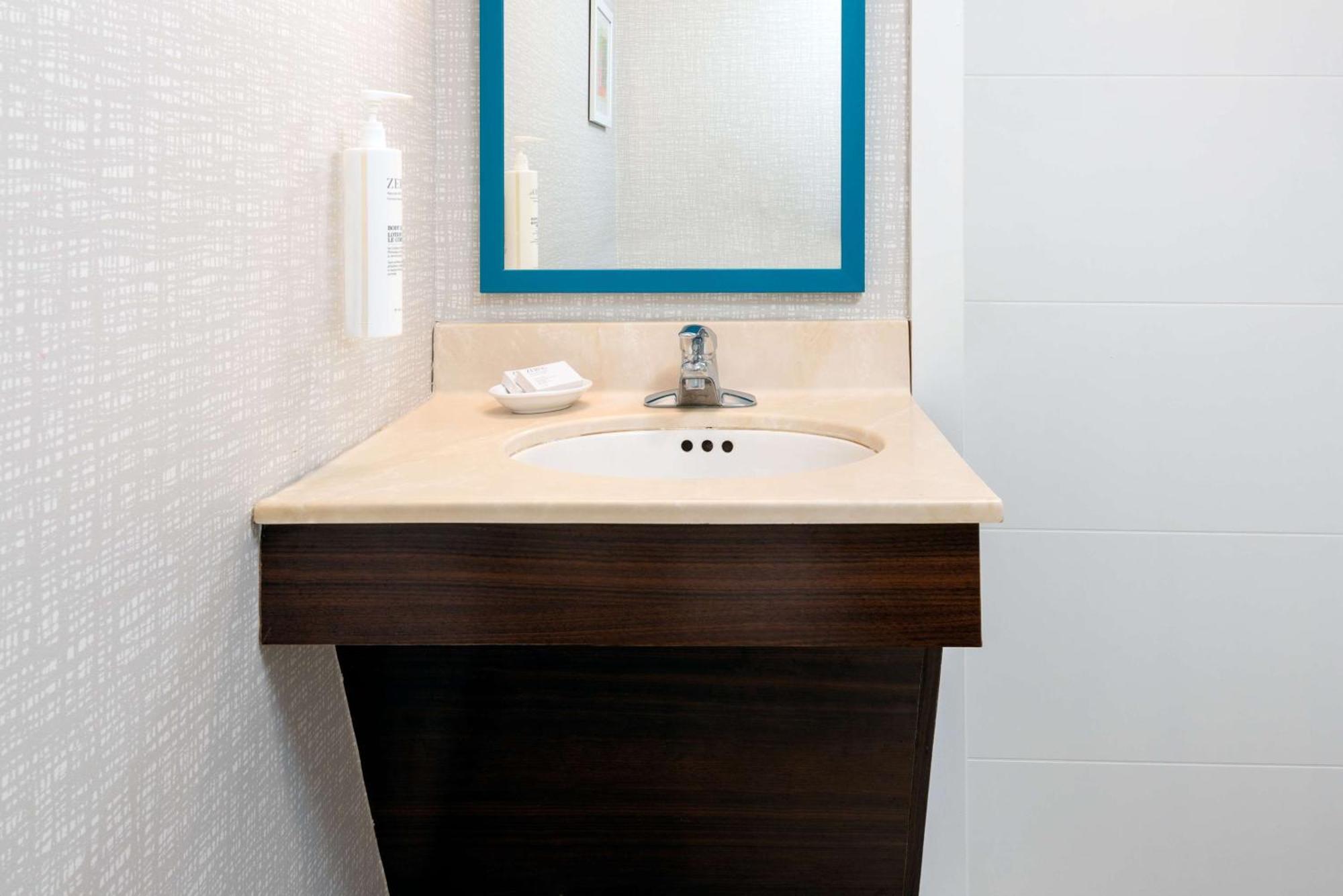 Hampton Inn Hartford Airport Windsor Locks Luaran gambar